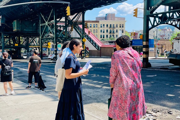 Maryam Sultan (left), student of the My Streetscape Summer School program, interviewing a local resident (right) in Manhattanville. Photo credit: The Trust Collaboratory Student interviewing a resident in Manhattanville.