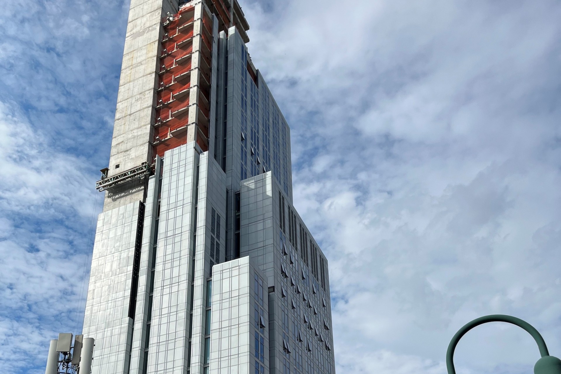 600 W. 125th Street, looking northwest A view of the residential tower at 600 W. 125th Street, which has been fully erected to 34 stories.