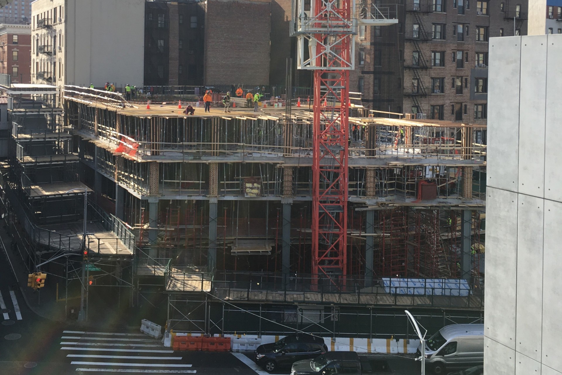 An aerial view of the 600 W. 125th Street construction site from the 125th Street subway.