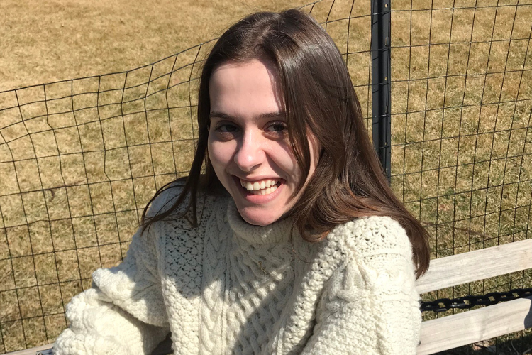 DOROT Volunteer Courtney Dennis Uplifts Local Elders Through the Power of Connection