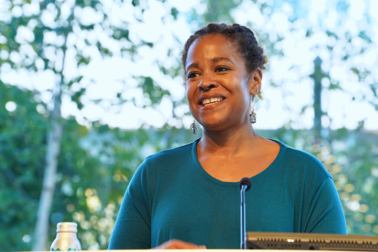 Kaaryn Nailor Simmons, Assistant Dean, Community Partnerships & Economic Impact Small Business Development, delivers remarks at Columbia Business School’s First-Generation Entrepreneurs Program graduation. Photo credit: Mackey Landy Kaaryn Nailor Simmons, Assistant Dean, Community Partnerships & Economic Impact Small Business Development, delivers remarks at Columbia Business School’s First-Generation Entrepreneurs Program graduation. Photo credit: Mackey Landy