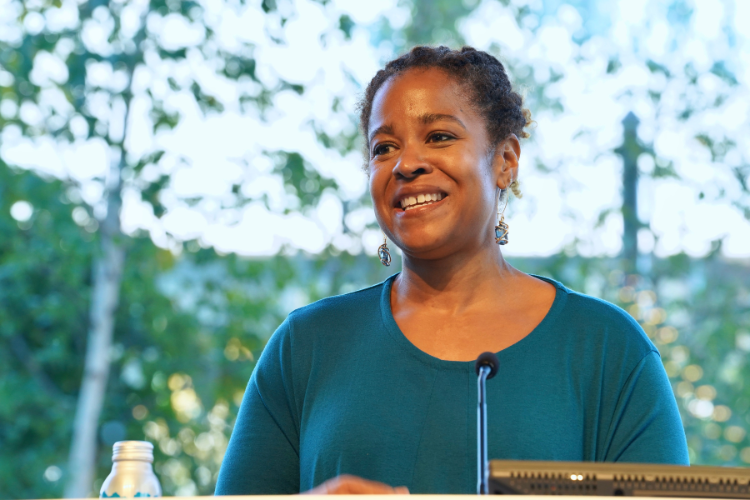 Kaaryn Nailor Simmons, Assistant Dean, Community Partnerships & Economic Impact Small Business Development, delivers remarks at Columbia Business School’s First-Generation Entrepreneurs Program graduation. Photo credit: Mackey Landy