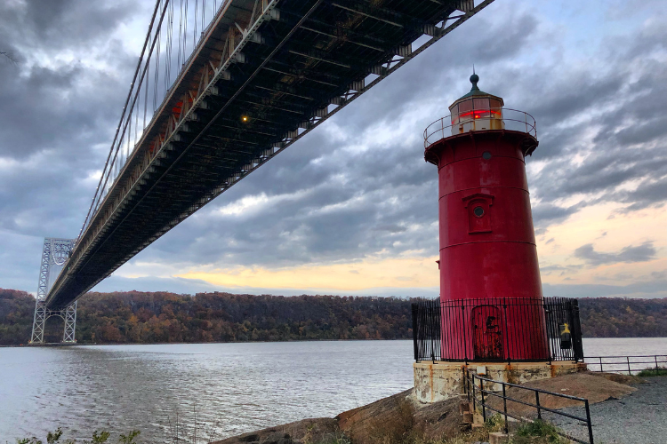 The Little Red Lighthouse. Photo by Simon Lee