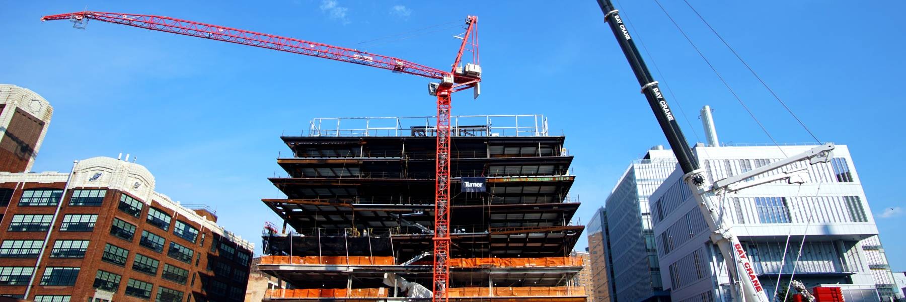 Business school under construction, between Studebaker (left) and Lenfest (right).