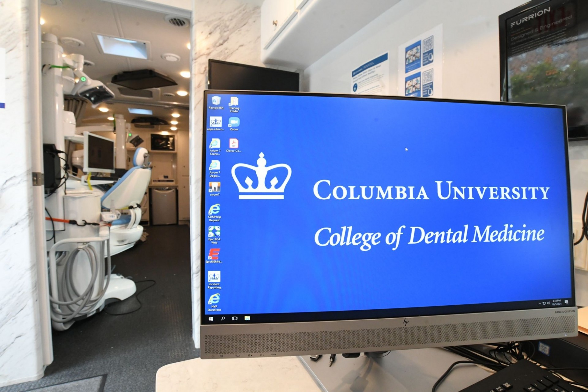 A College of DEntal MEdicine computer in the mobile dental van. 