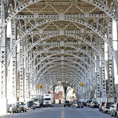 The 12th Avenue viaduct at West 125th Street. (Noonan, Jeanne Freelance NYDN)