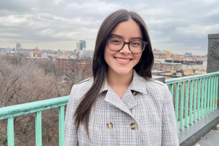 Double Discovery Center Mentor Anthonella Fabiana Mendoza Empowers Local Youth to Embrace Authenticity