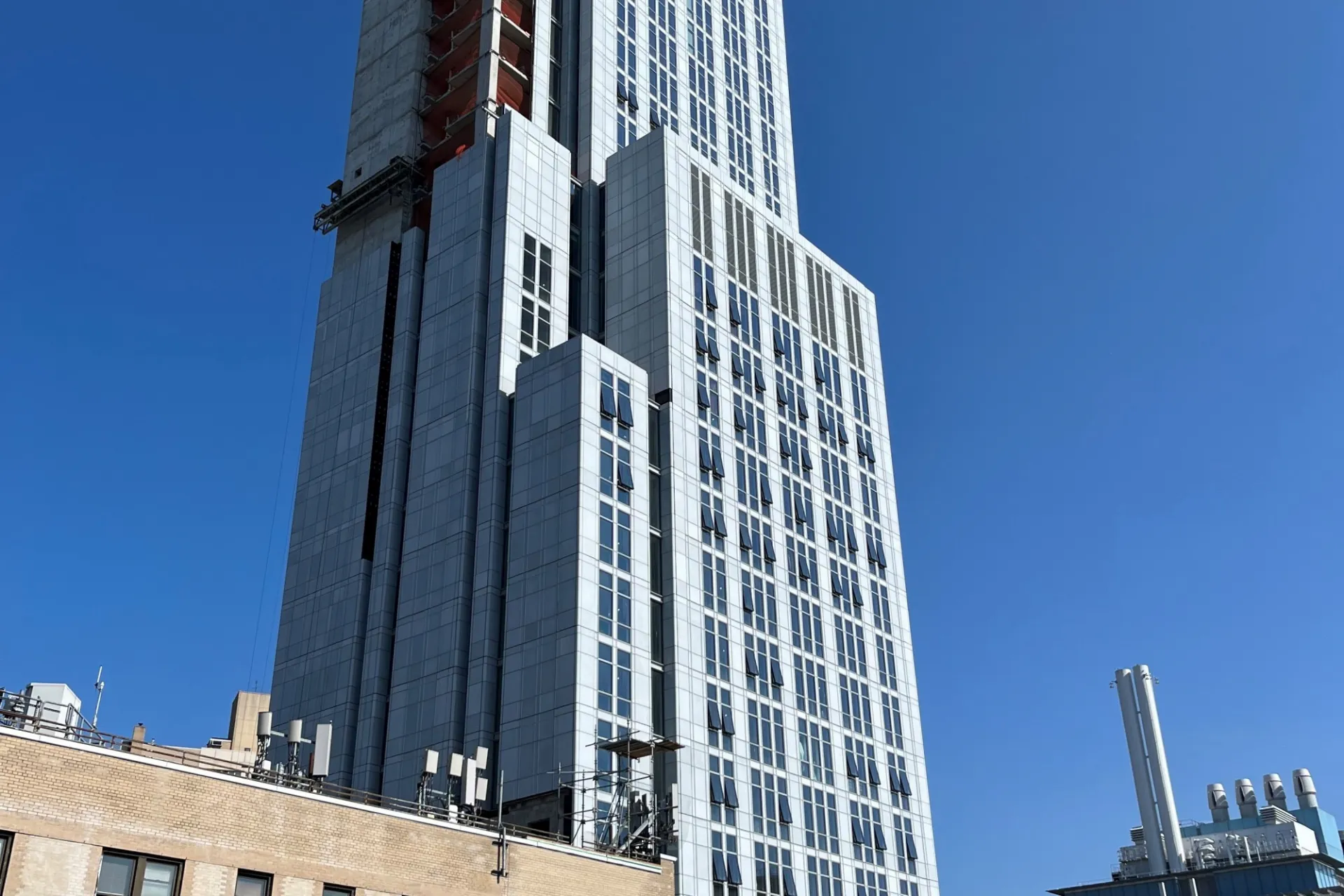 A view of the residential tower at 600 W. 125th Street, which has been fully erected to 34 stories.