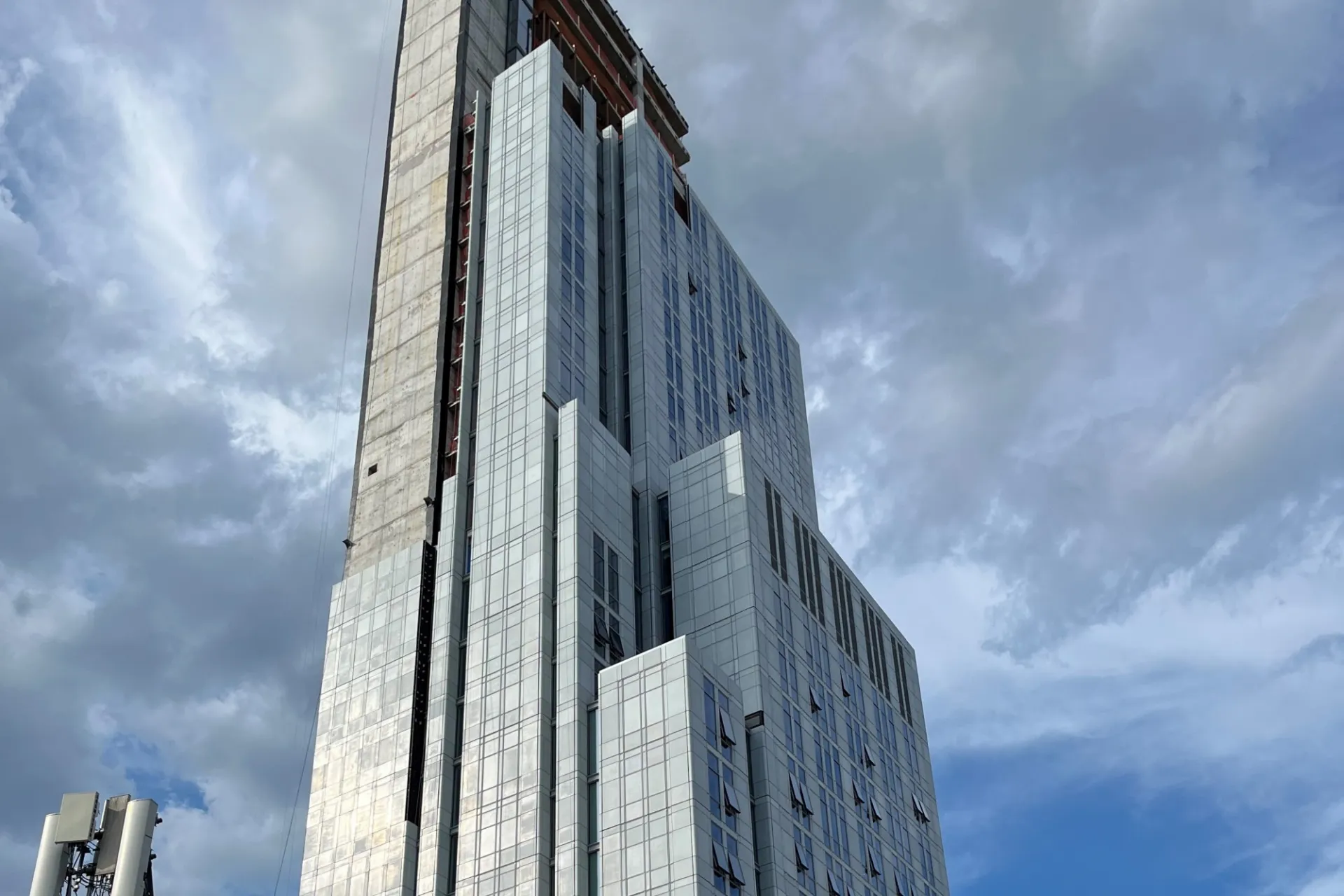 A view of the top floors of 600 W. 125th Street.