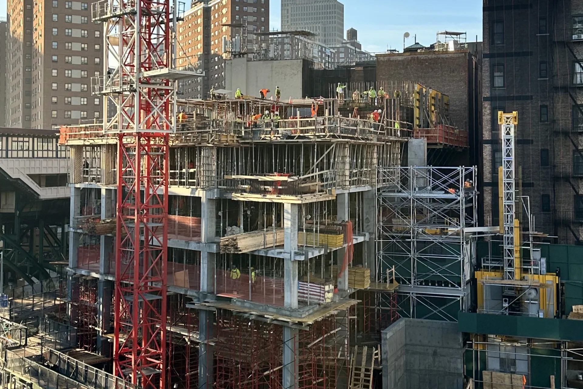 An aerial view of the 600 W. 125th Street construction site from the 125th Street subway.  
