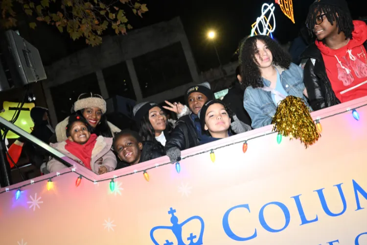 The Harlem Holiday Lights Parade marked its 31st annual celebration. Photo credit: Eileen Barroso