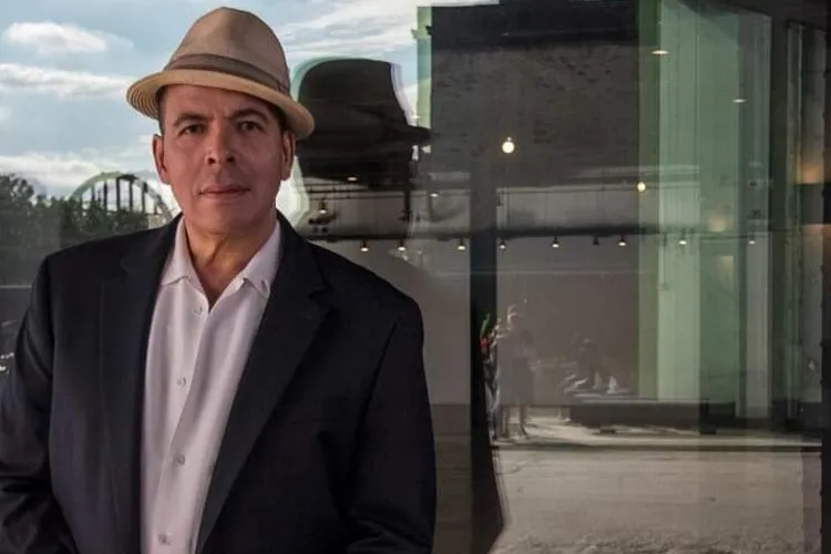 steven gregory in a hat