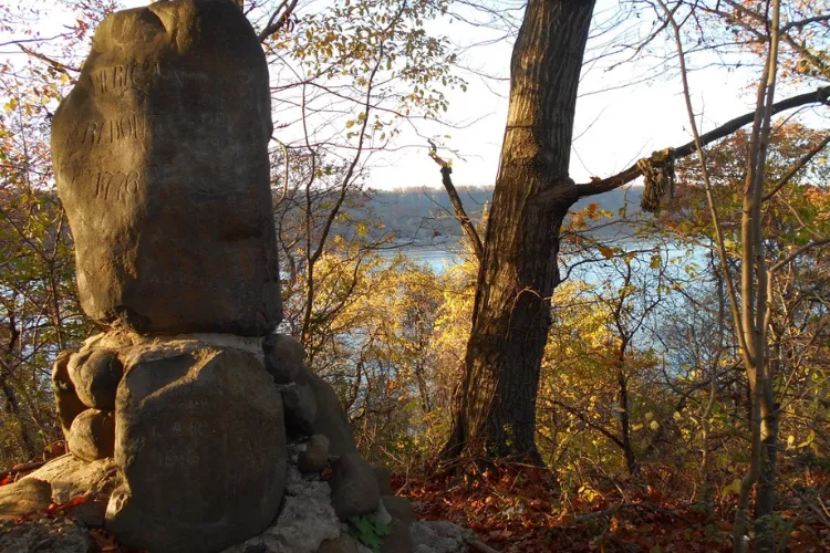 The American Redoubt Monument in Fort Washington Park. Photo Credit: Gail Addiss