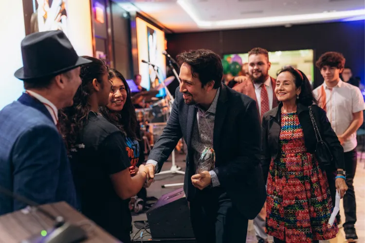 Award-winning playwright and filmmaker Lin-Manuel Miranda connects with Jazz Power Initiative students. Photo credit: Jazz Power Initiative
