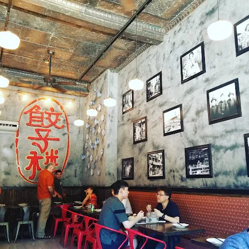 Customers at La Salle Dumpling Room