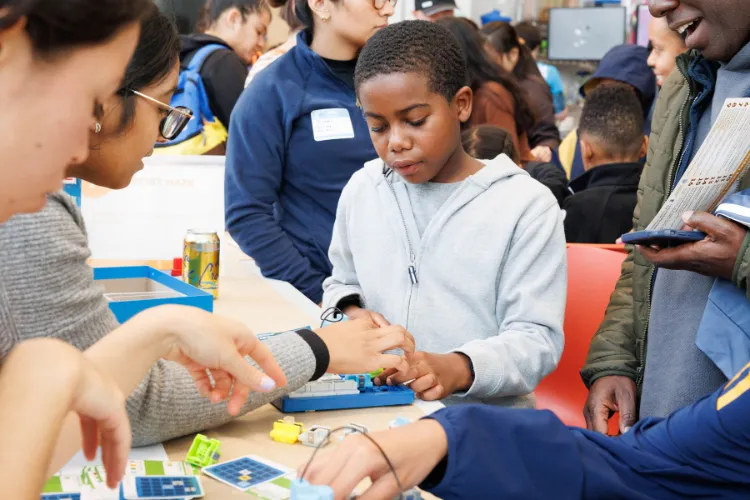 Local youth explored the wonders of electricity at the ‘Shocking Science’ Saturday Science session. Photo credit: Sirin Samman